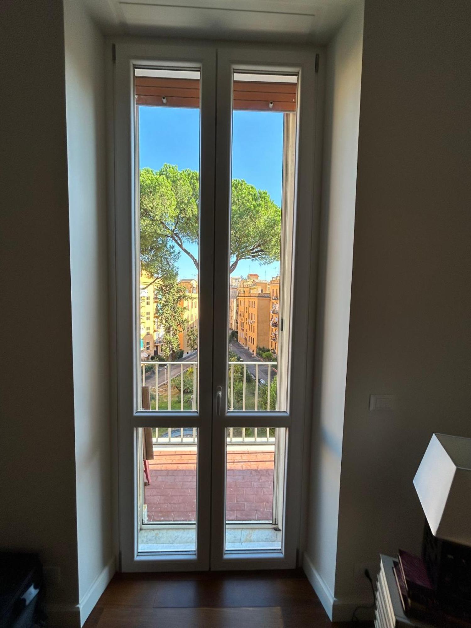 Bright In San Lorenzo - Feel At *